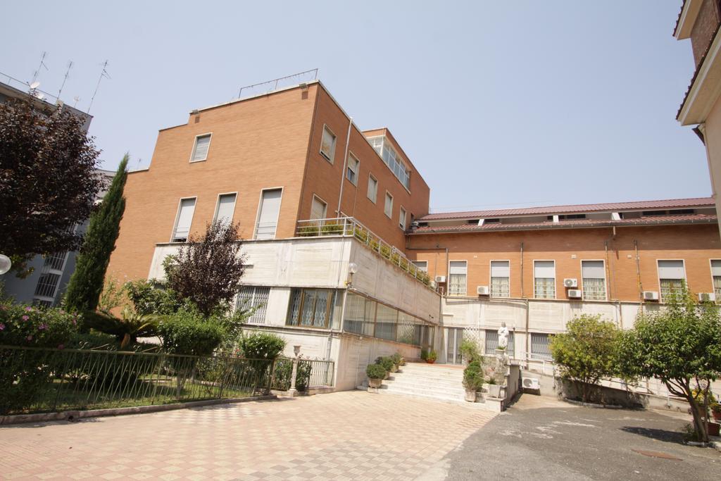 Casa Per Ferie Margherita Diomira 호텔 로마 외부 사진