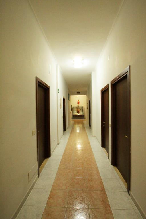 Casa Per Ferie Margherita Diomira 호텔 로마 외부 사진