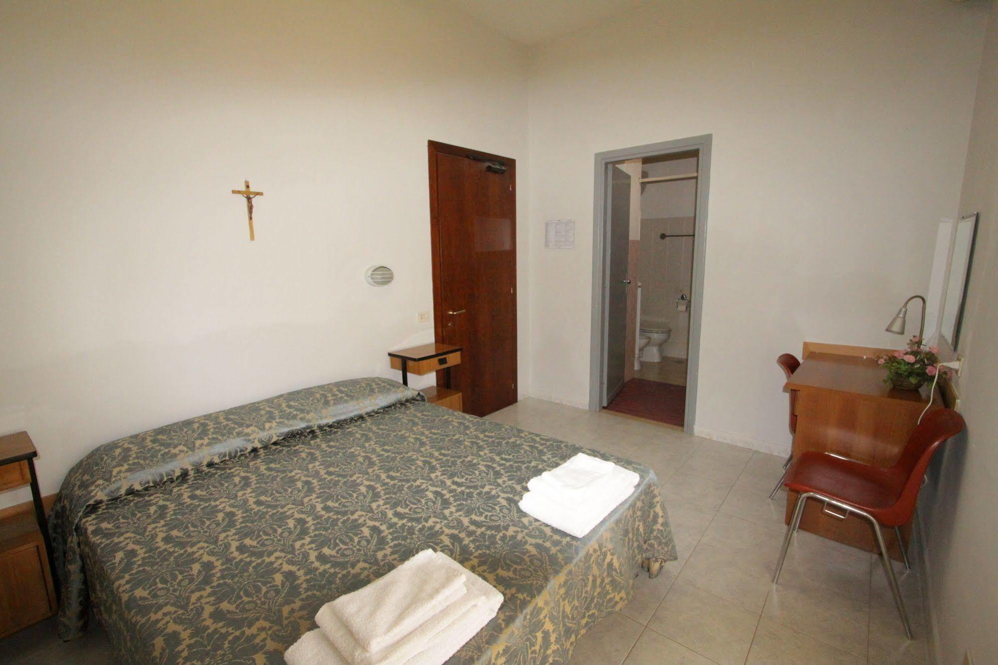 Casa Per Ferie Margherita Diomira 호텔 로마 외부 사진